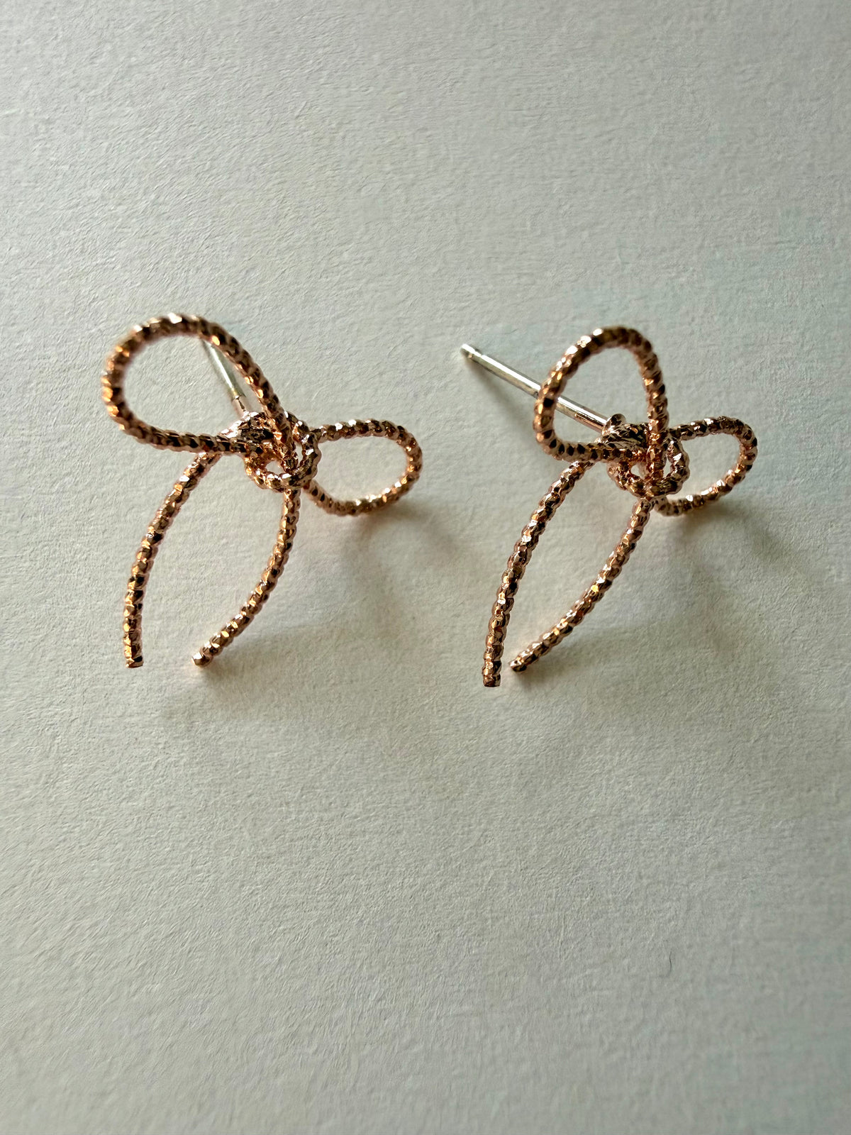 Bella Ribbon Earrings - Rose Gold