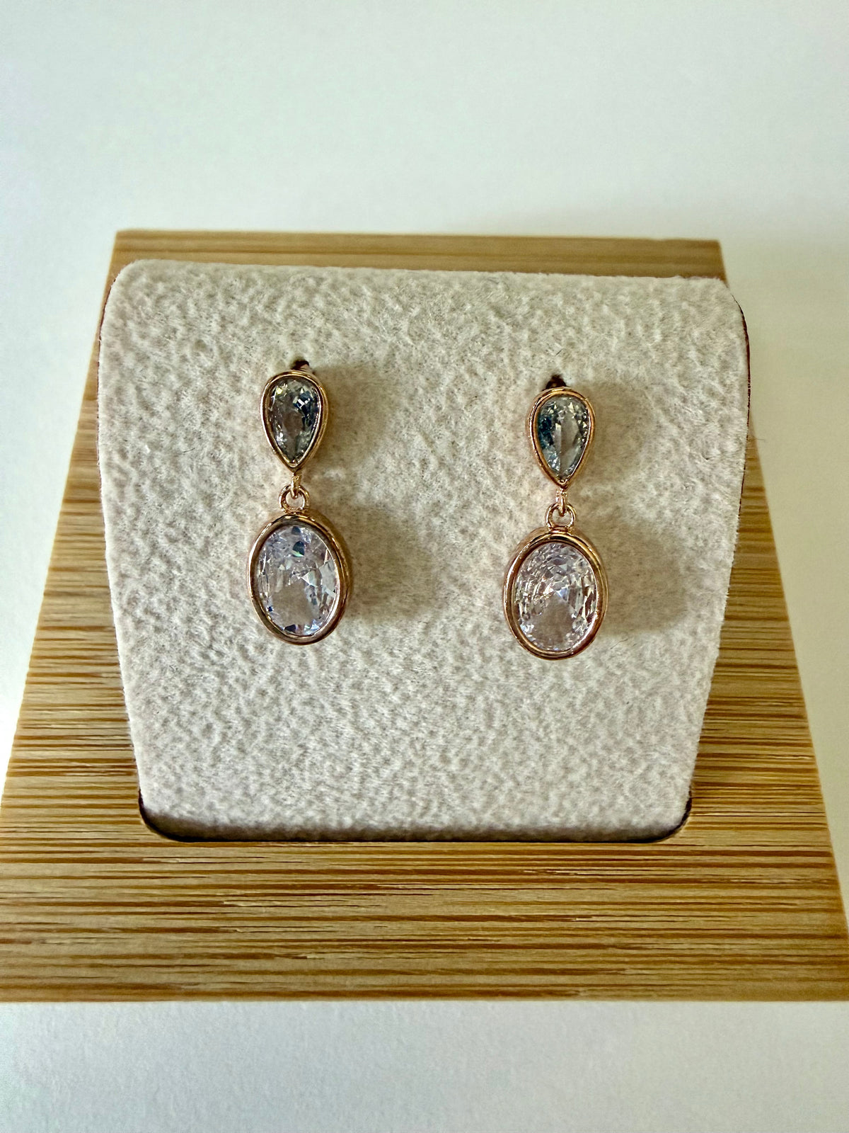 Oval Sparkle Drop Earrings - Gold