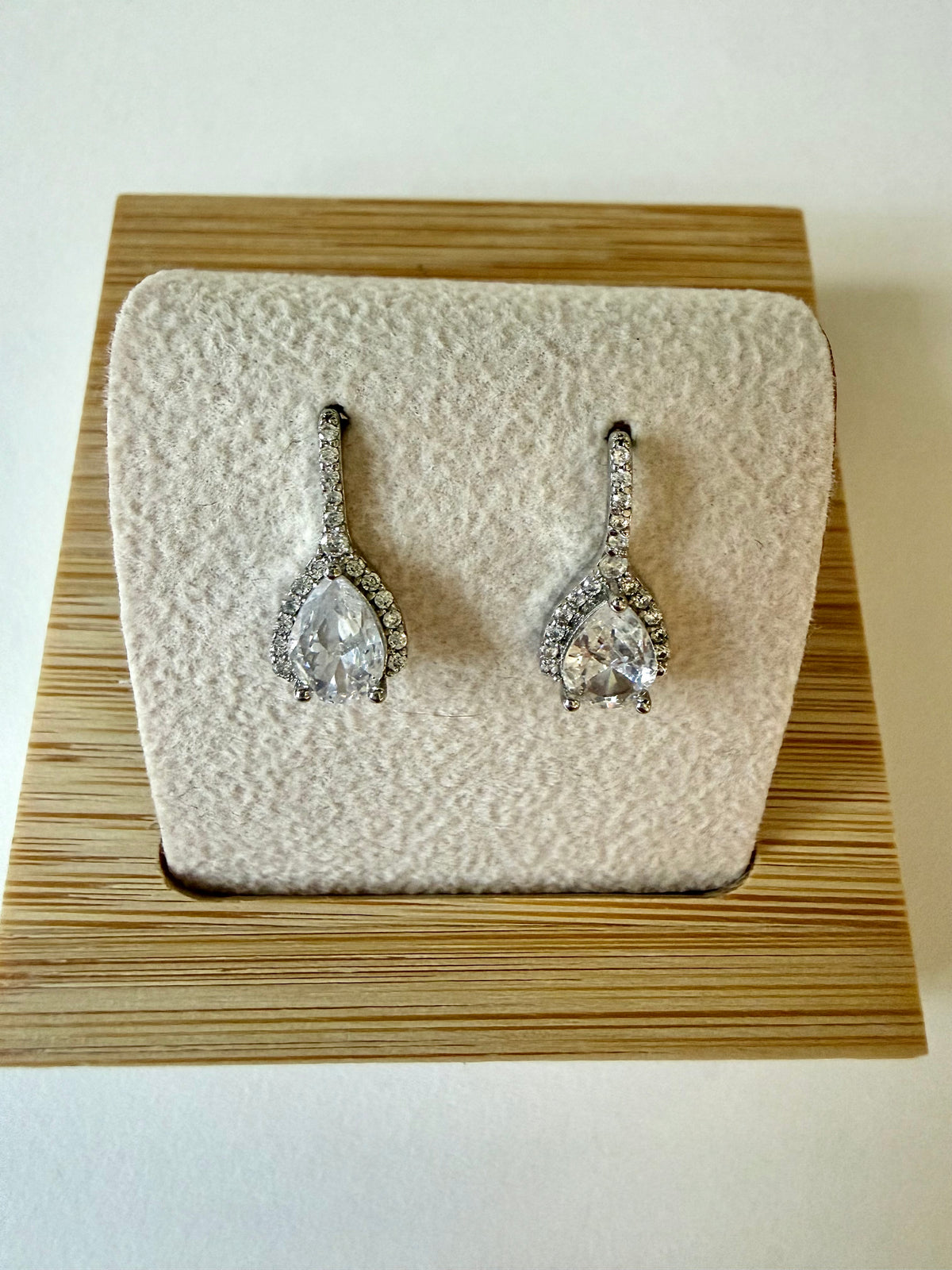 Sparkling Teardrop Earrings – Silver