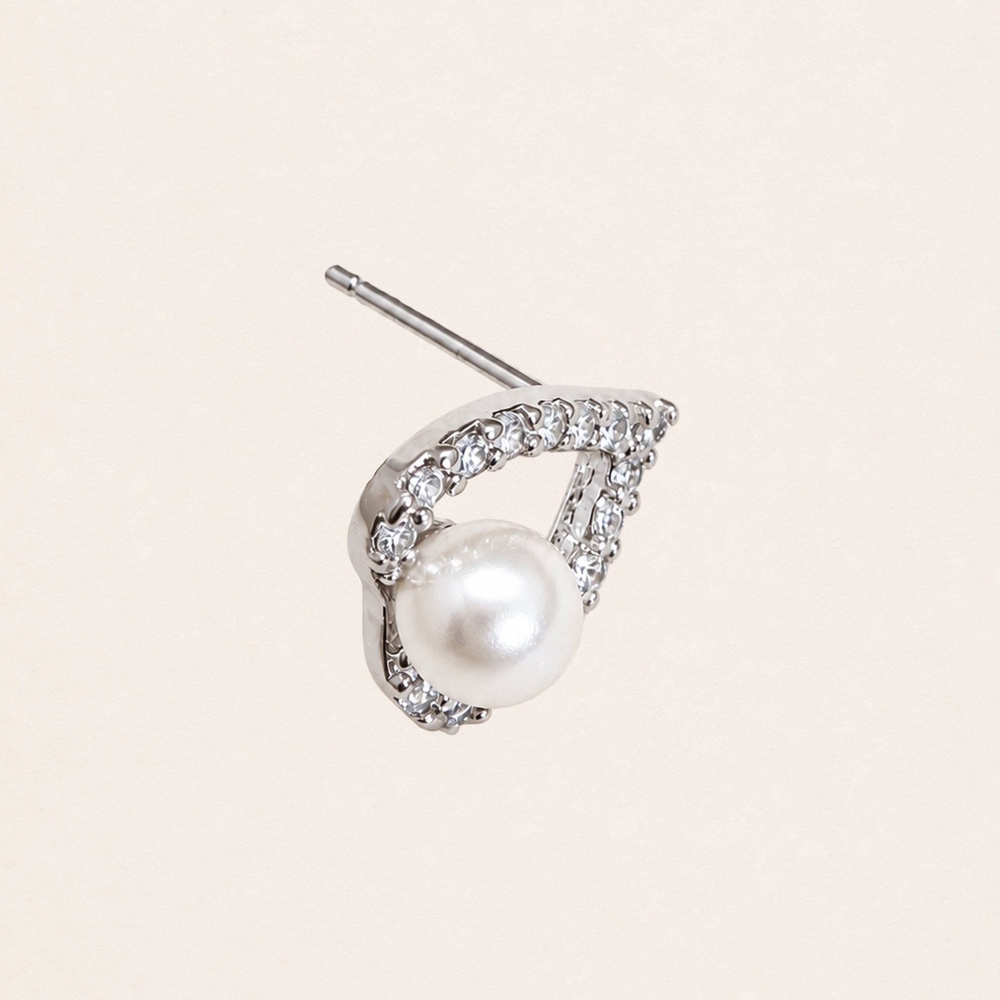 Luna Pearl Earrings