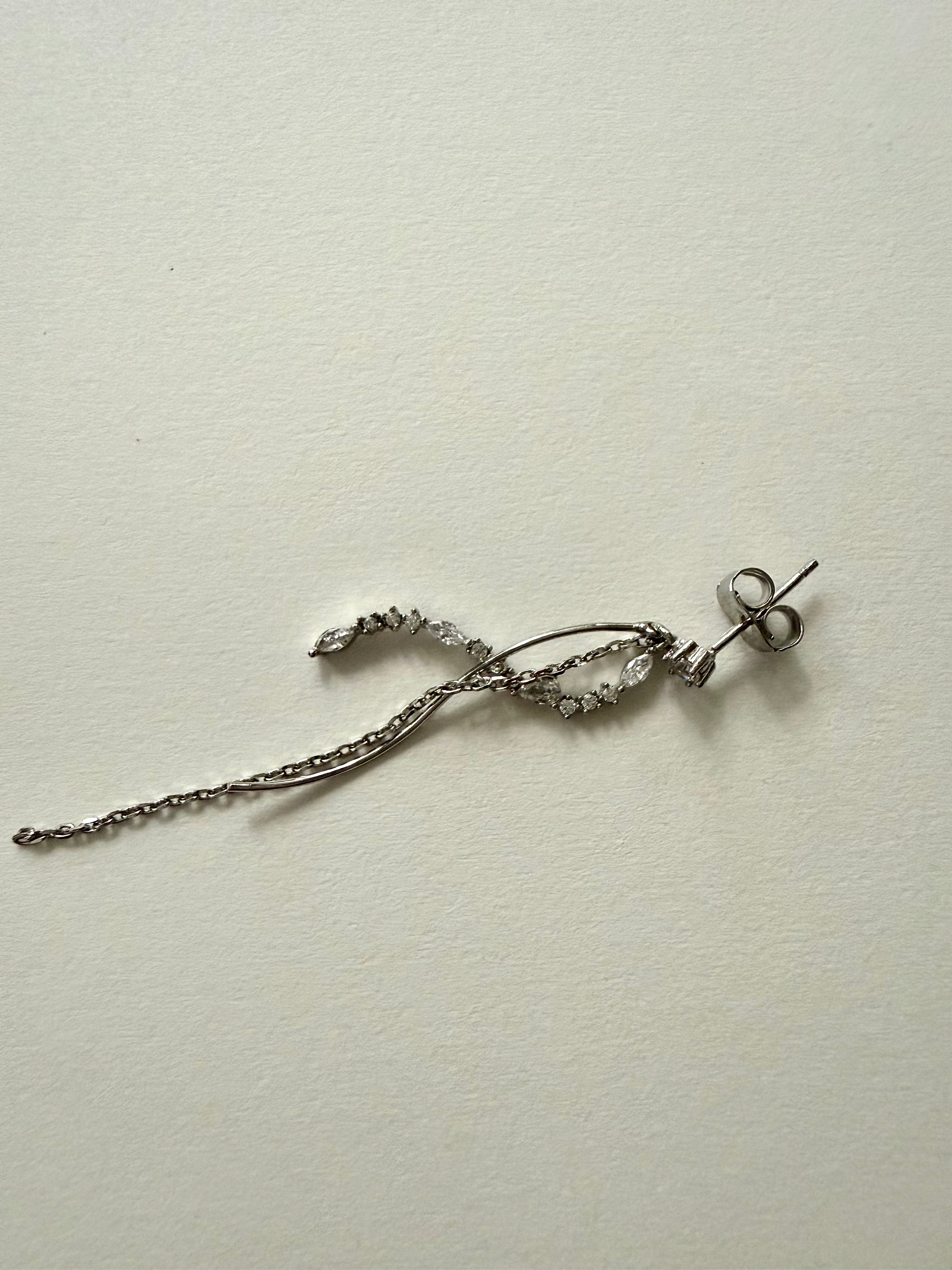 Ribbon Flow Drop Earrings - Silver