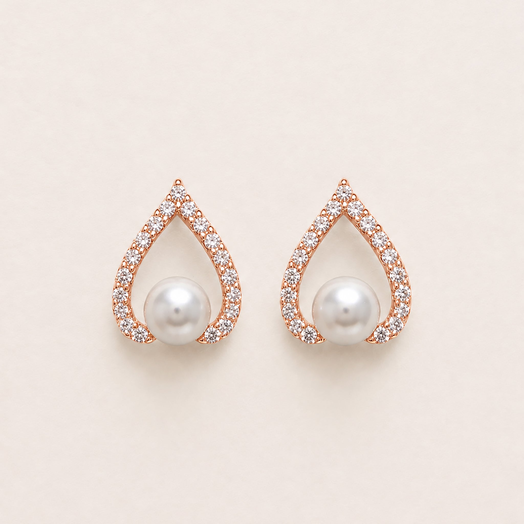 Luna Pearl Earrings