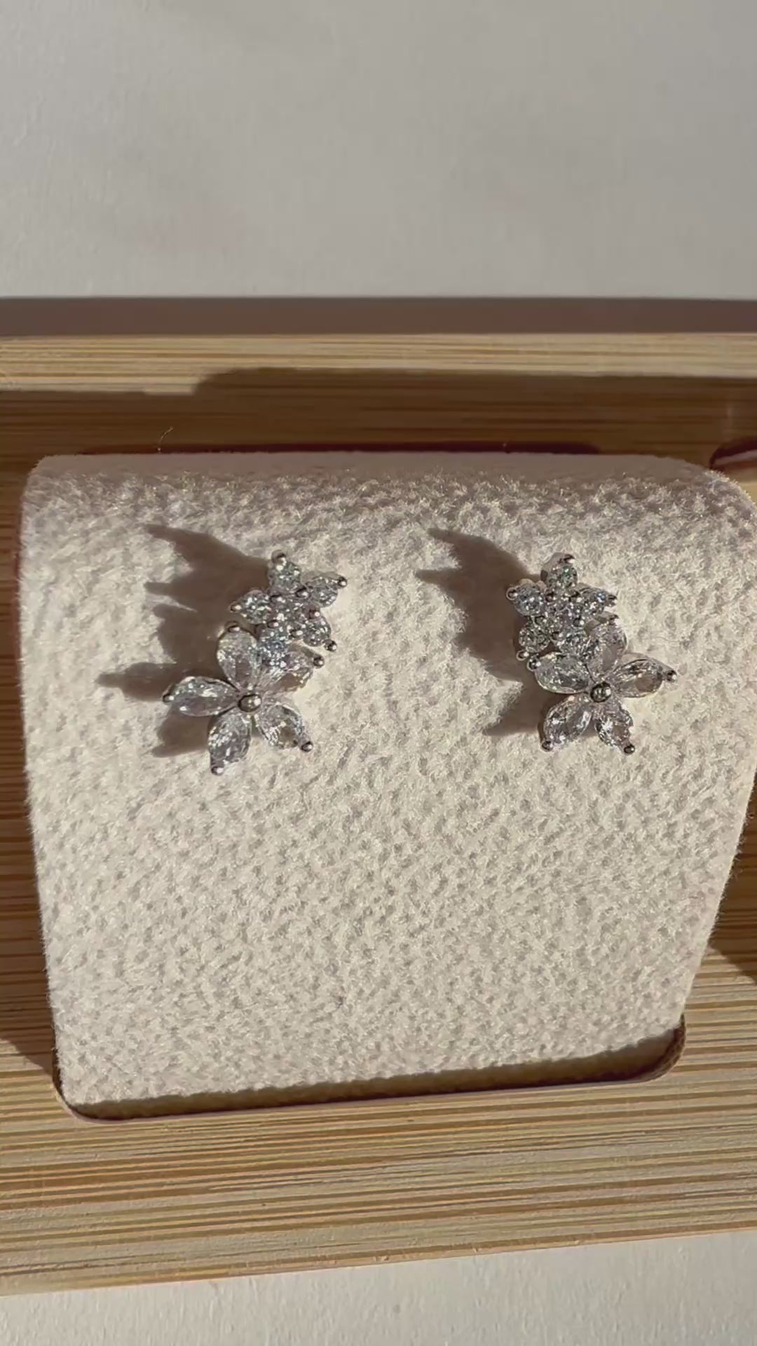 Flora Bloom Earrings - Silver